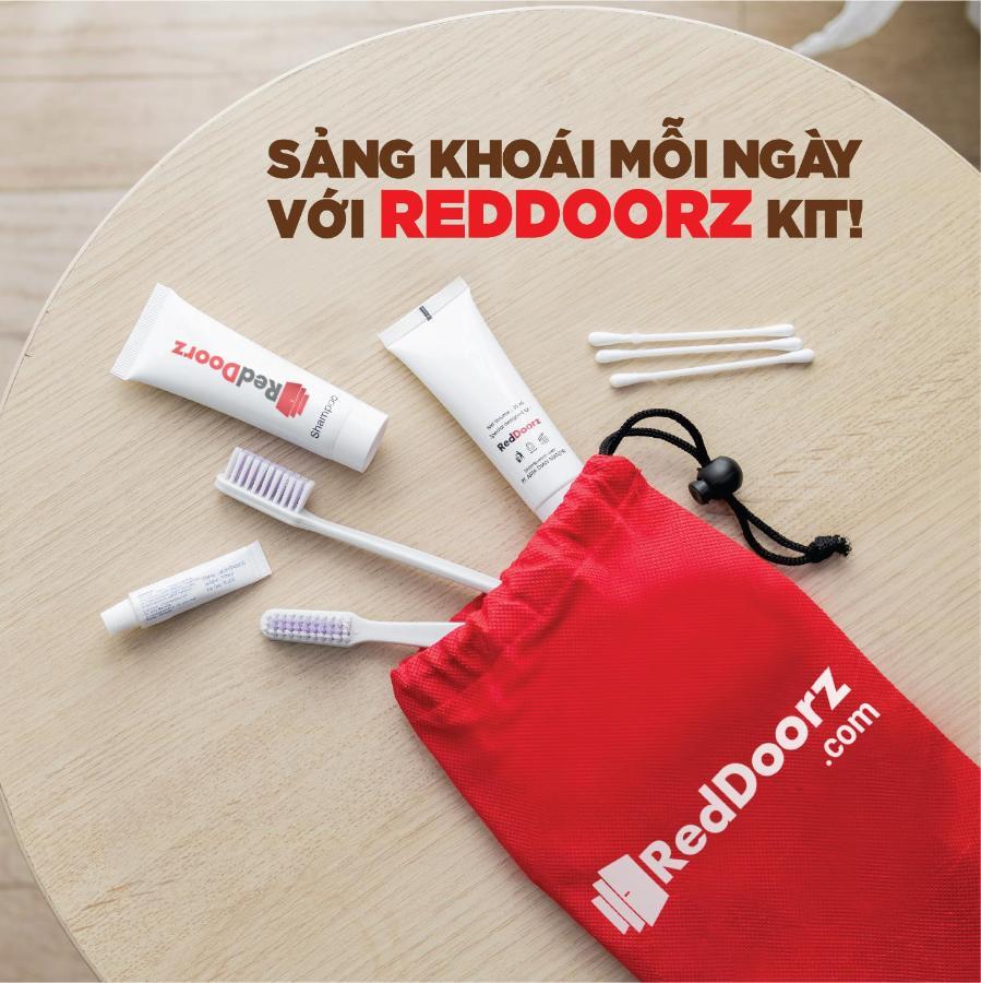 Reddoorz Plus Near Ben Thanh Market Cidade de Ho Chi Minh Exterior foto