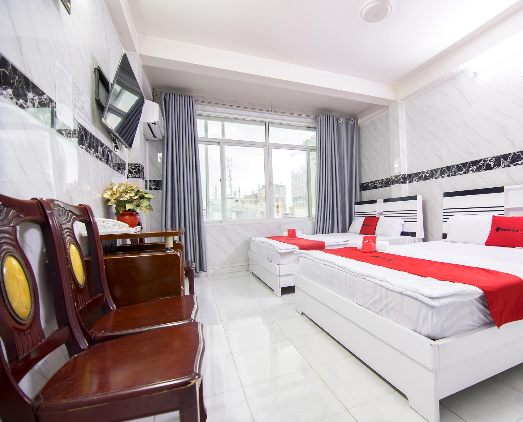Reddoorz Plus Near Ben Thanh Market Cidade de Ho Chi Minh Exterior foto