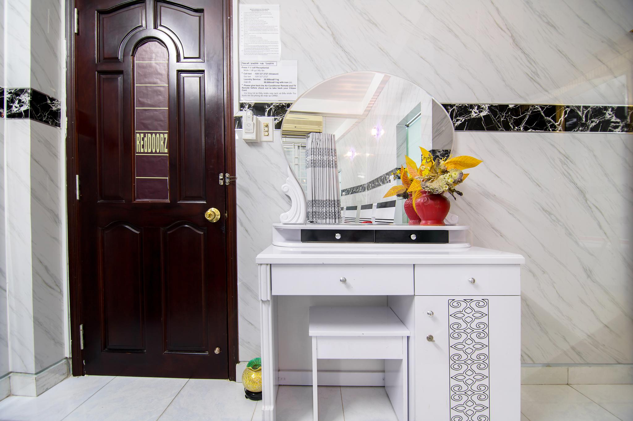 Reddoorz Plus Near Ben Thanh Market Cidade de Ho Chi Minh Exterior foto
